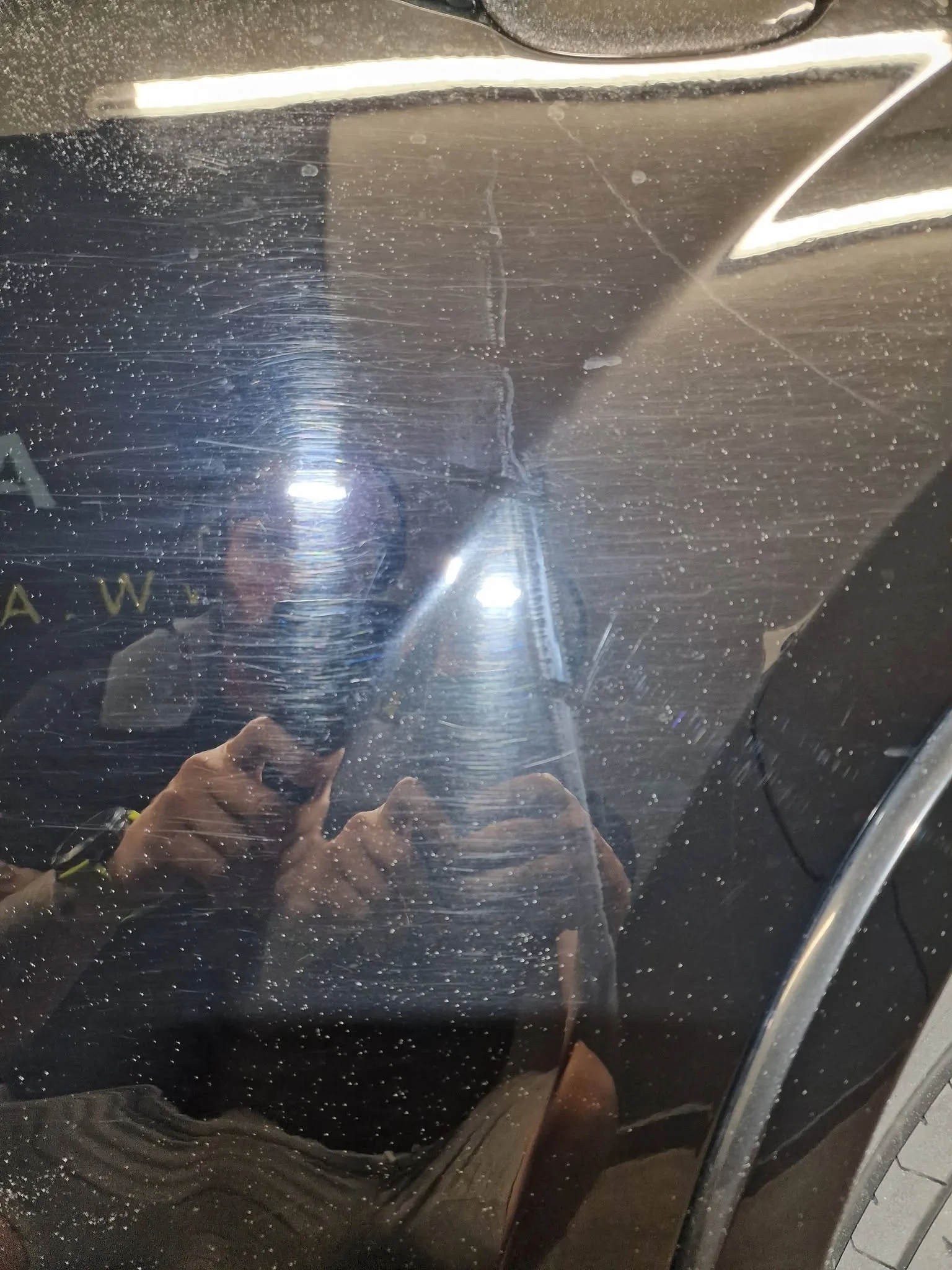 Poliranje in grafenska zaščita vozila do 7 let - AUDI Q7 — ob prevzemu — slika 9