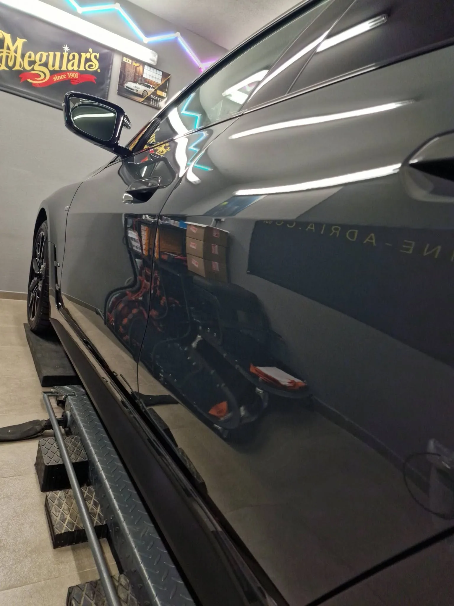 Poliranje in grafenska zaščita vozila do 7 let - BMW 440i — ob predaji — slika 26