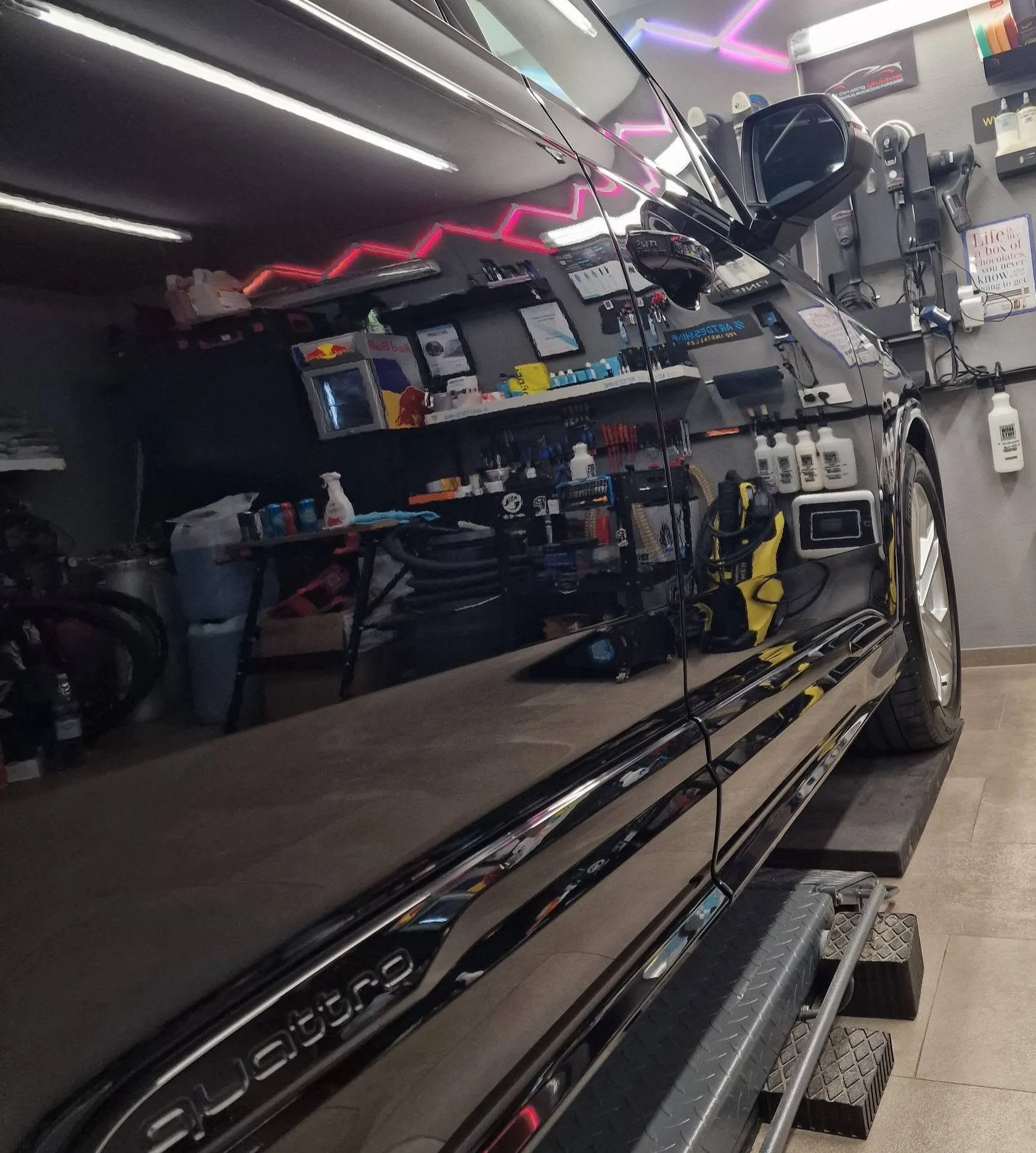 Poliranje in grafenska zaščita vozila do 7 let - AUDI Q7 — ob predaji — slika 5