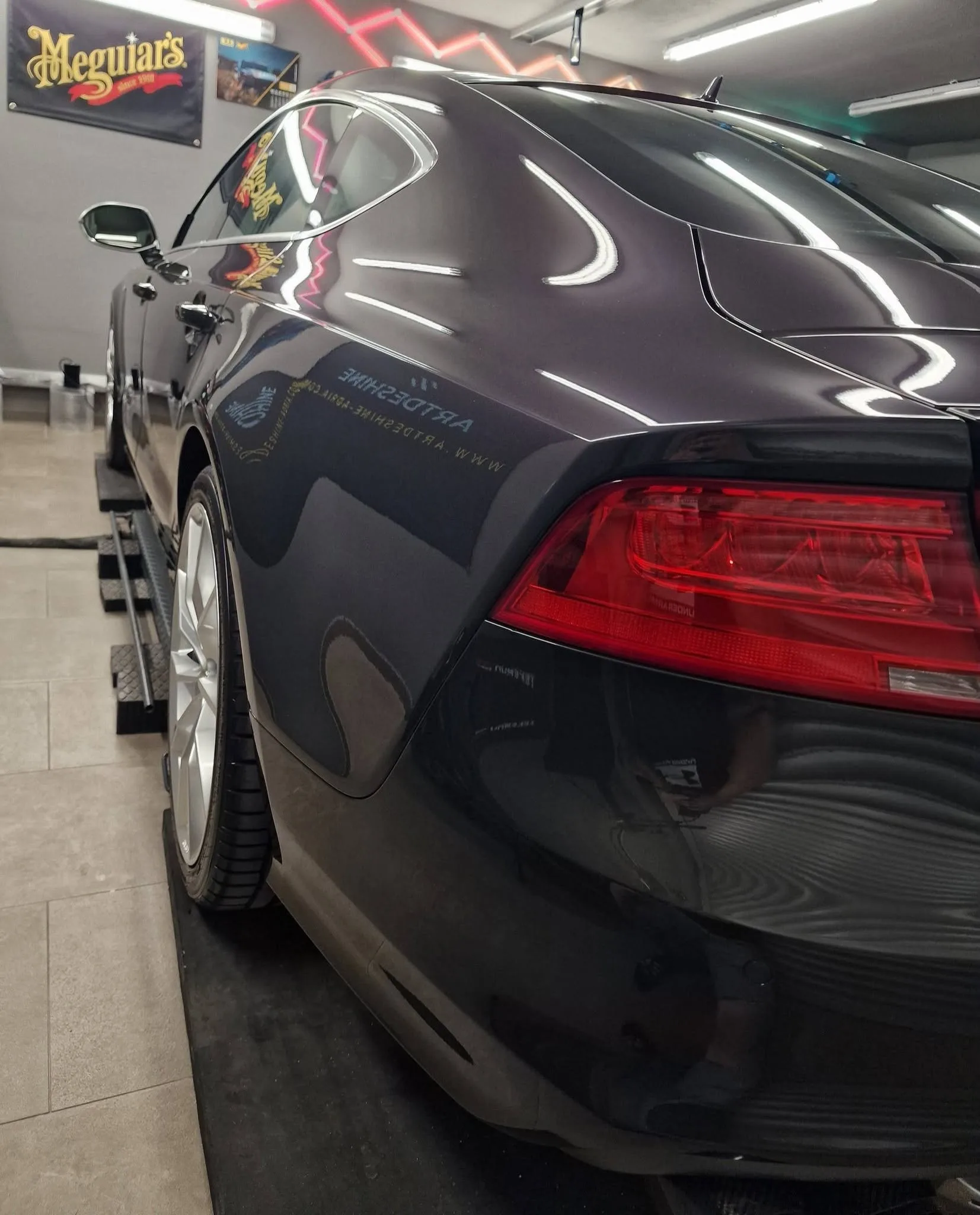 Poliranje in grafenska zaščita vozila do 1 leta - Audi S7 — ob predaji — slika 8
