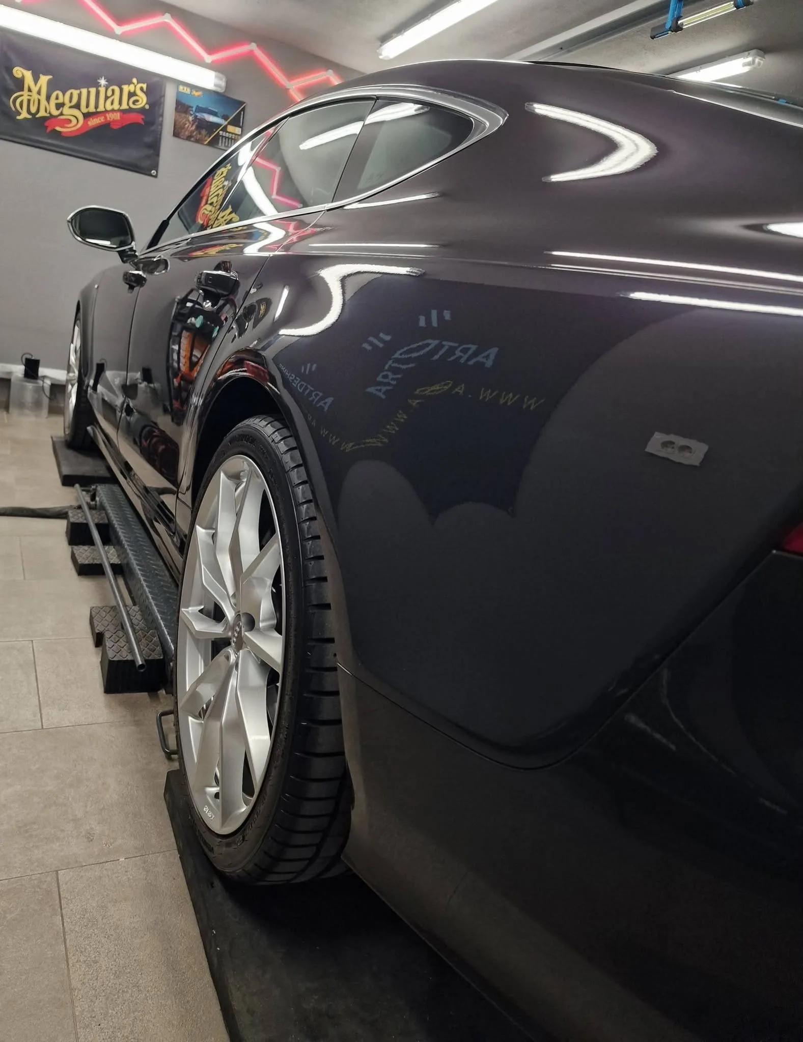 Poliranje in grafenska zaščita vozila do 1 leta - Audi S7 — ob predaji — slika 9