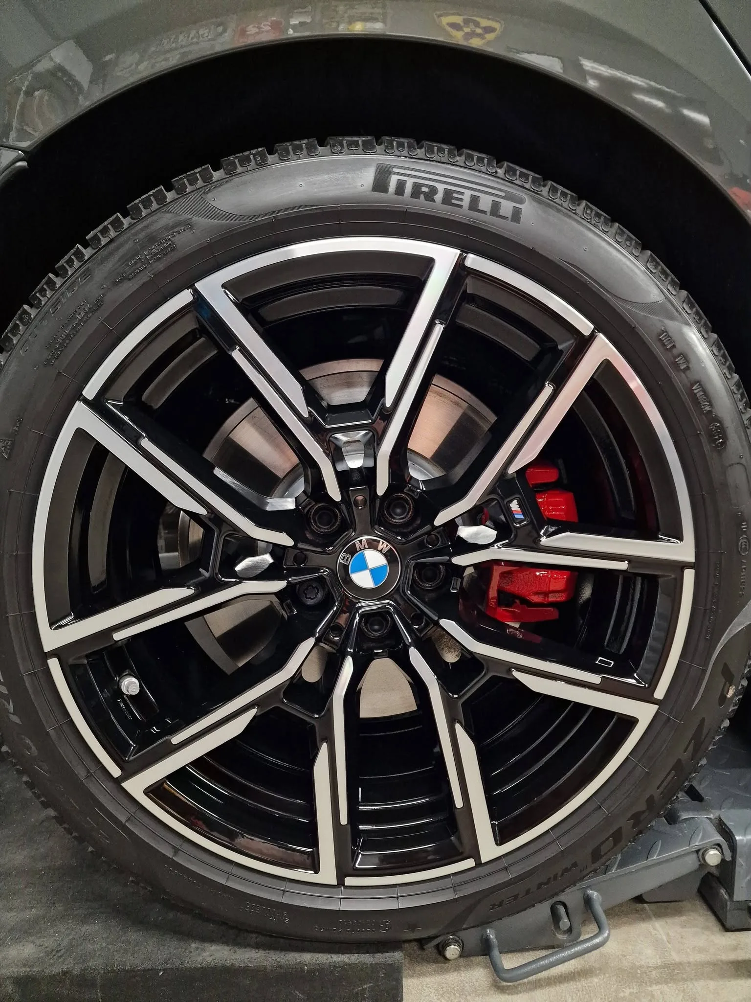 Poliranje in grafenska zaščita vozila do 7 let - BMW 440i — ob predaji — slika 32