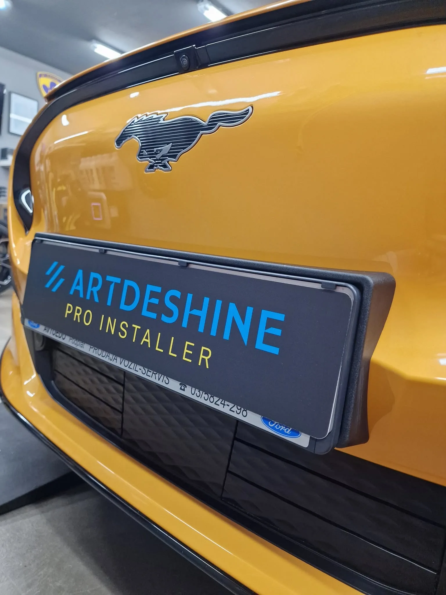 Poliranje in grafenska zaščita vozila do 7 let - Ford Mustang MACH E — ob predaji — slika 21