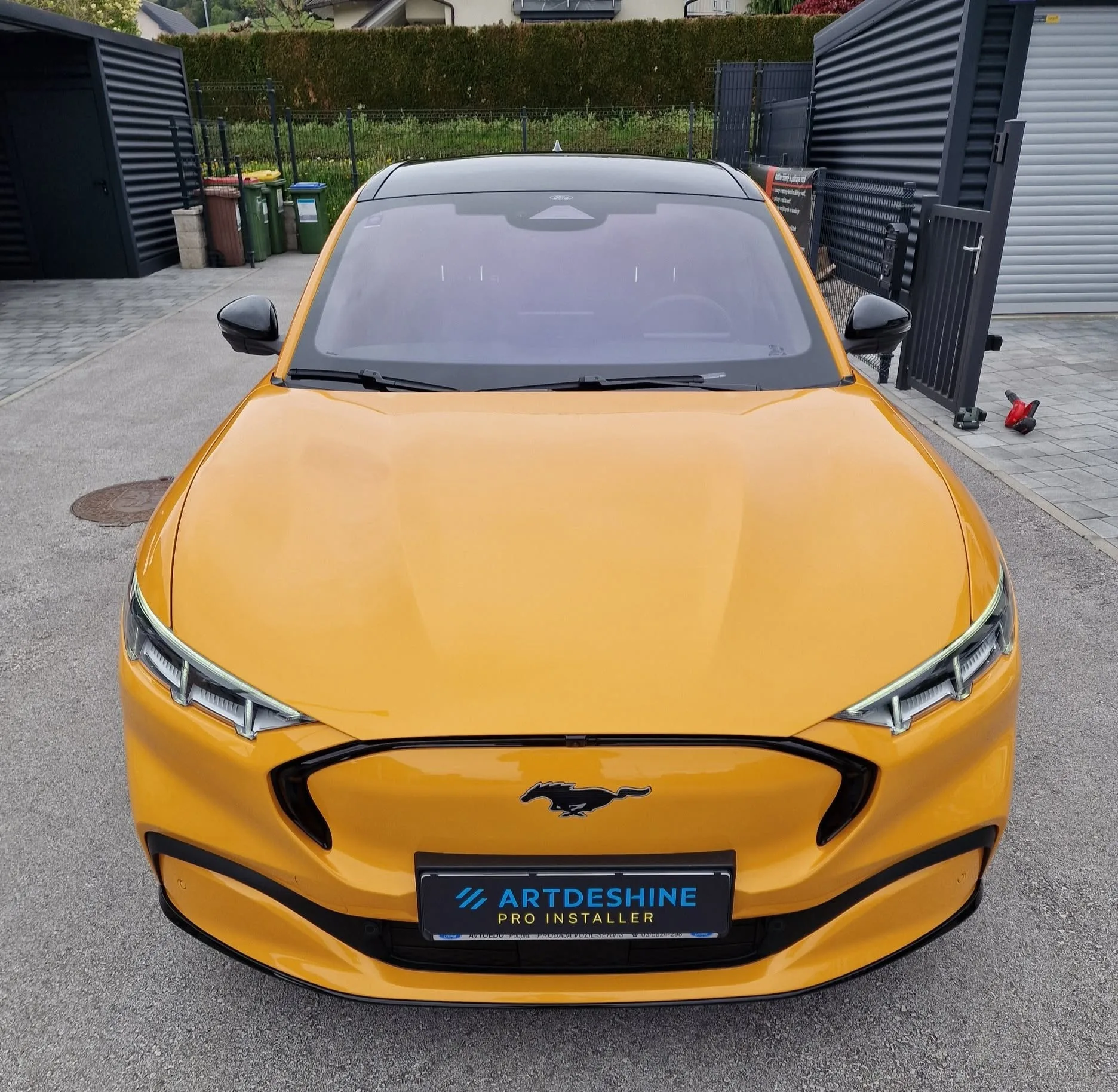 Poliranje in grafenska zaščita vozila do 7 let - Ford Mustang MACH E — ob predaji — slika 4