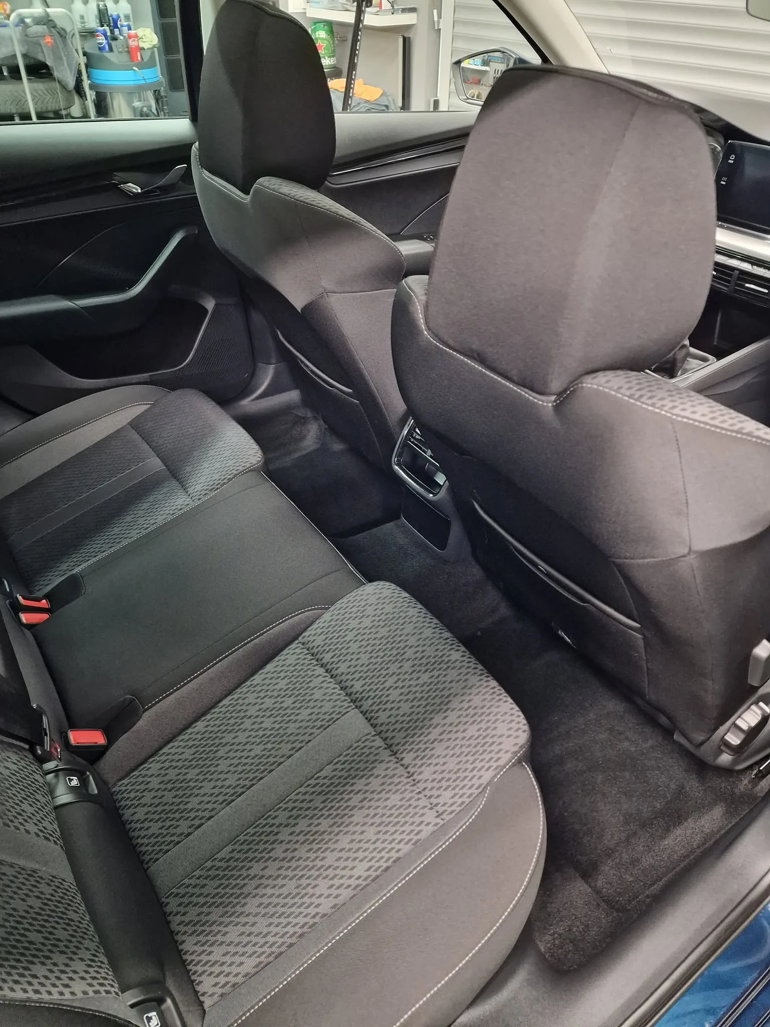 Celovita sanacija po razlitju 40 litrov bučnega olja - Škoda Octavia — ob predaji — slika 15