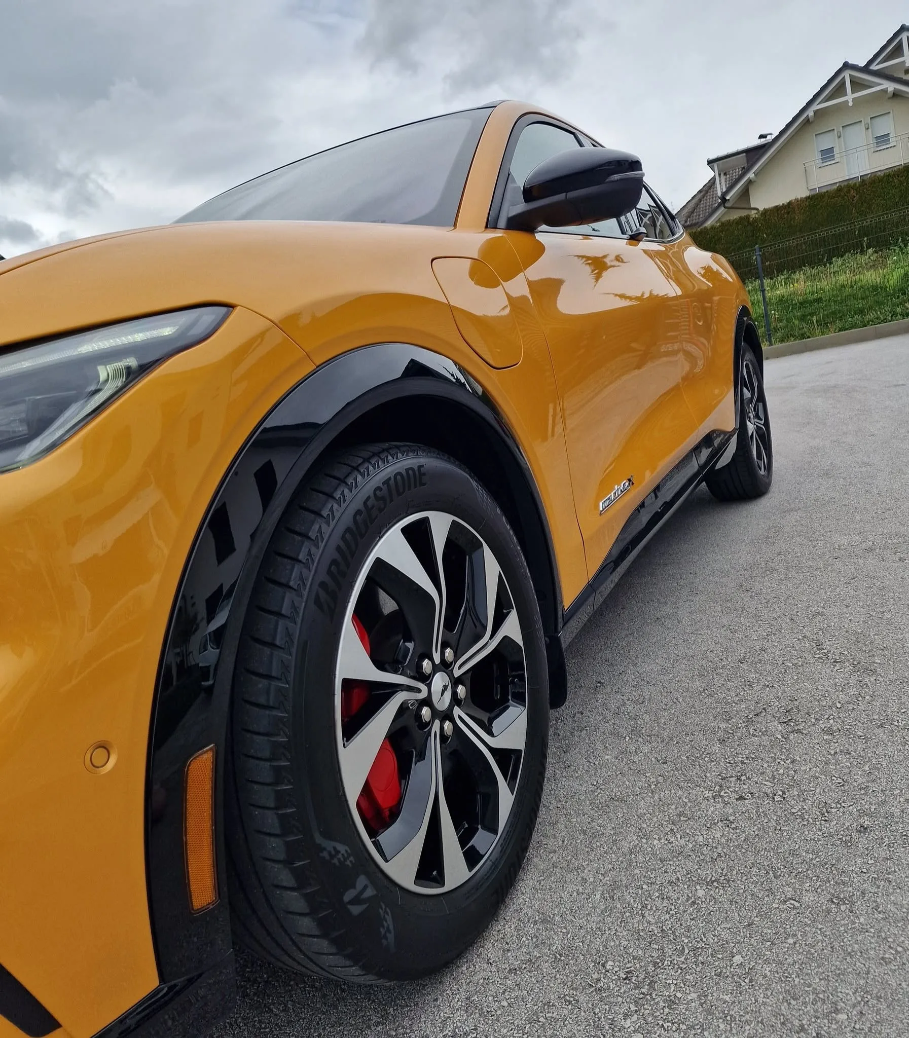 Poliranje in grafenska zaščita vozila do 7 let - Ford Mustang MACH E — ob predaji — slika 5