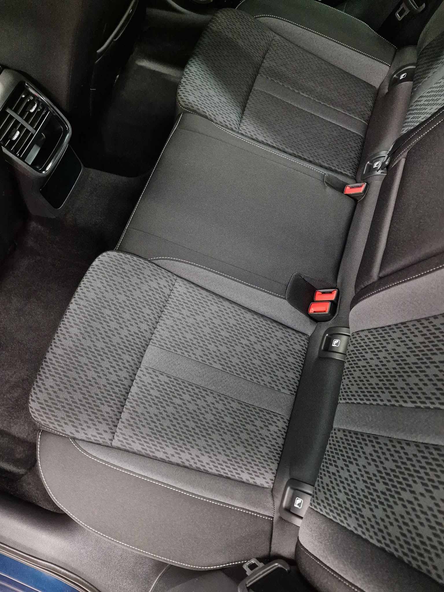 Celovita sanacija po razlitju 40 litrov bučnega olja - Škoda Octavia — ob predaji — slika 19
