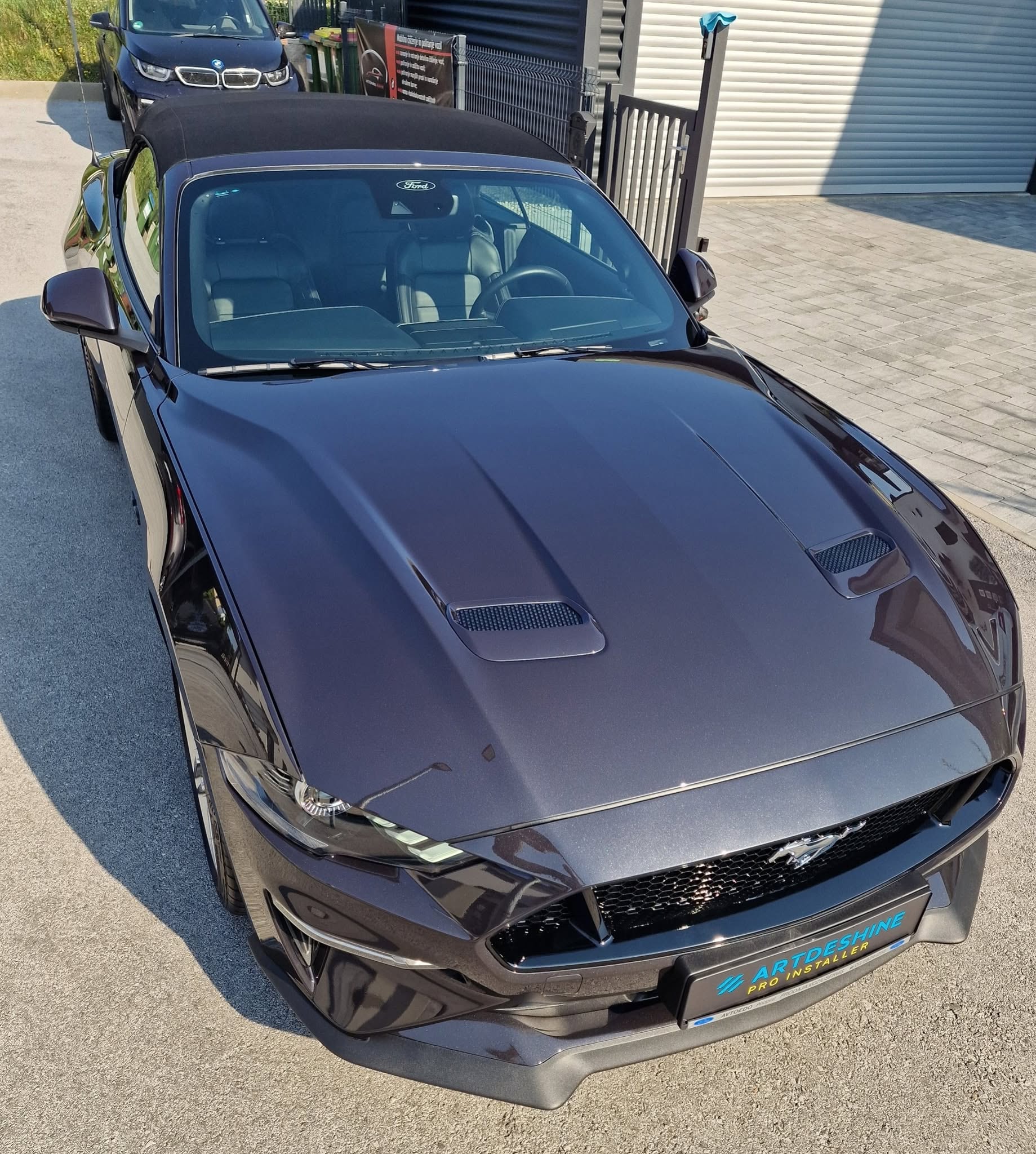 Poliranje in grafenska zaščita vozila do 7 let - osnovno čiščenje notranjosti - Ford >Mustang GT cabrio — ob predaji — slika 11