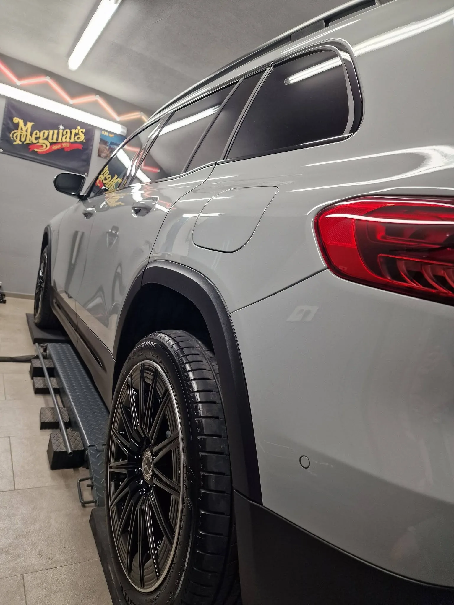 Poliranje in keramična zaščita vozila do 5 let - Mercedes Benz GLB — ob predaji — slika 5